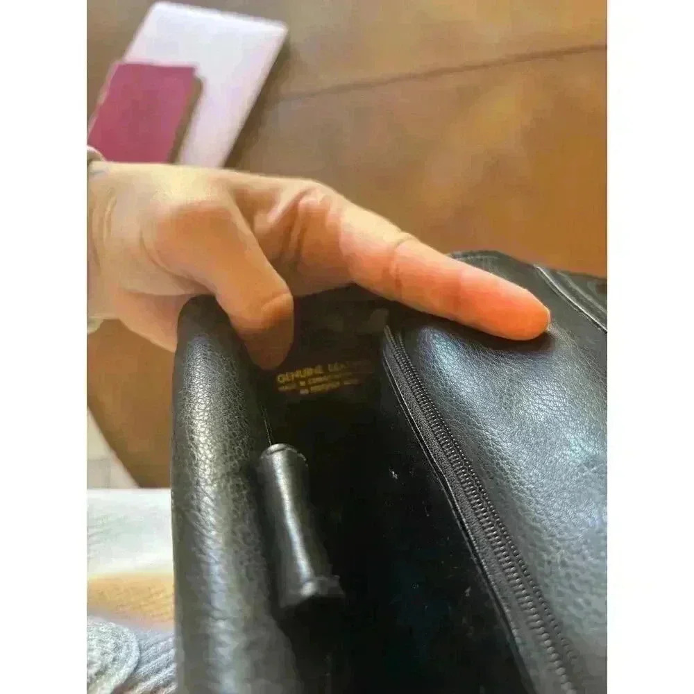 Liz Claiborne vintage crossbody handbag genuine leather trifold - Picture 8 of 9